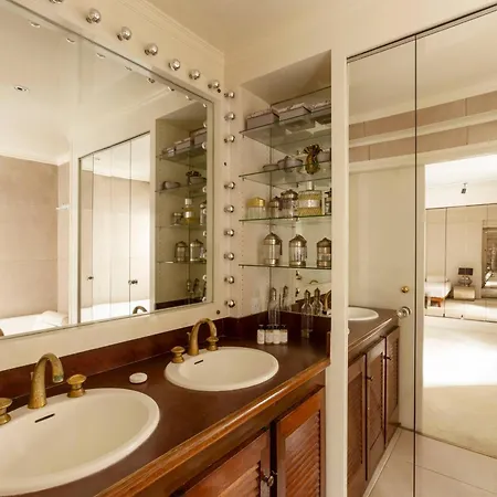 The Curated Loft * Paris